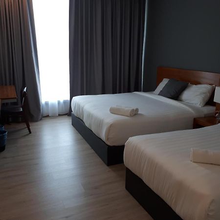 Hotin Inn Kuching Luaran gambar
