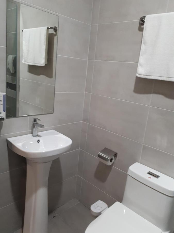 Hotin Inn Kuching Luaran gambar
