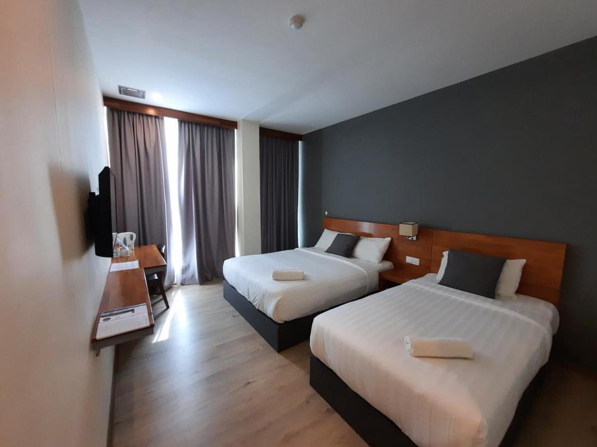 Hotin Inn Kuching Luaran gambar